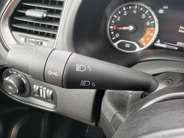 Used 2023 Jeep Renegade Limited w/ Sun/Sound Group AWD/4WD image 29