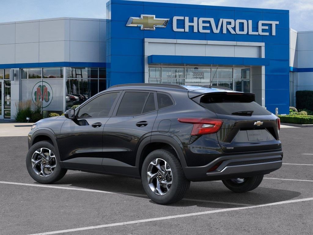New 2026 Chevrolet Trax LT w/ Driver Confidence Package FWD image 3