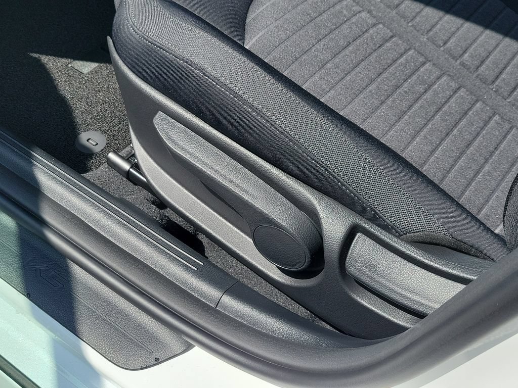 New 2026 Kia K5 LXS FWD image 7