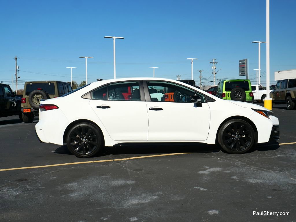 Used 2022 Toyota Corolla SE image 12