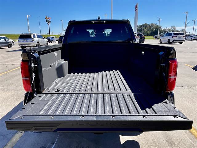 Used 2026 Toyota Tacoma SR5 RWD image 5