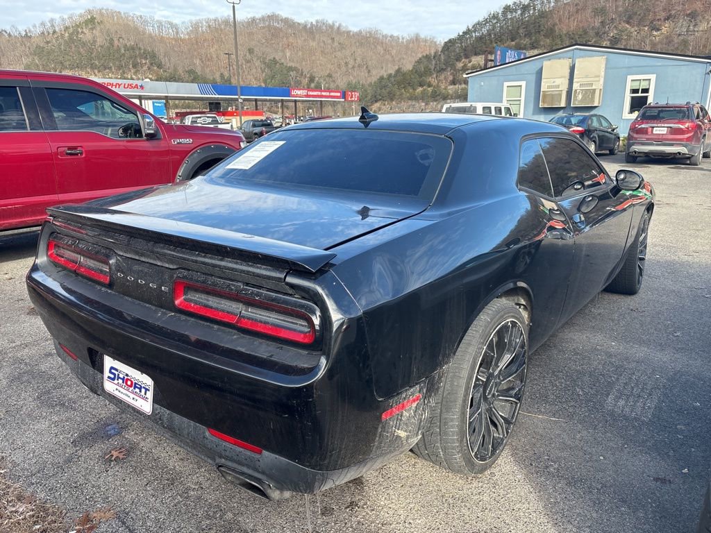 Used 2015 Dodge Challenger SXT w/ Super Sport Group (SS/T) image 4