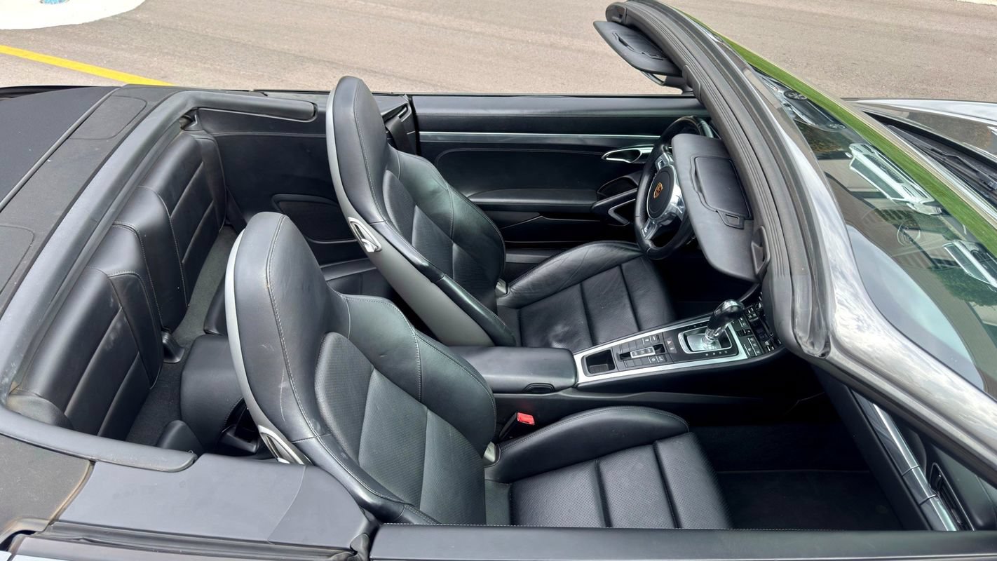 Used 2016 Porsche 911 Carrera RWD image 36