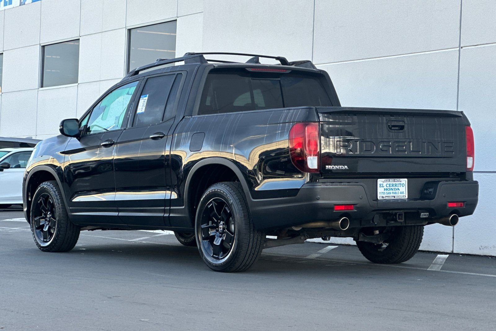Used 2025 Honda Ridgeline Black Edition image 5