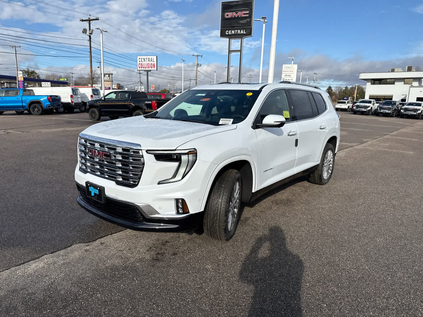 New 2026 GMC Acadia Denali w/ Super Cruise Package AWD/4WD image 3
