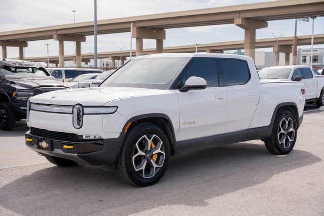 Used 2022 Rivian R1T Adventure image 19