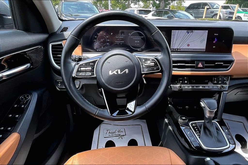 Certified 2024 Kia Seltos EX FWD image 7