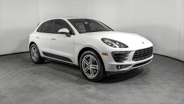 Used 2018 Porsche Macan Sport Edition w/ Driver Memory Package image 11
