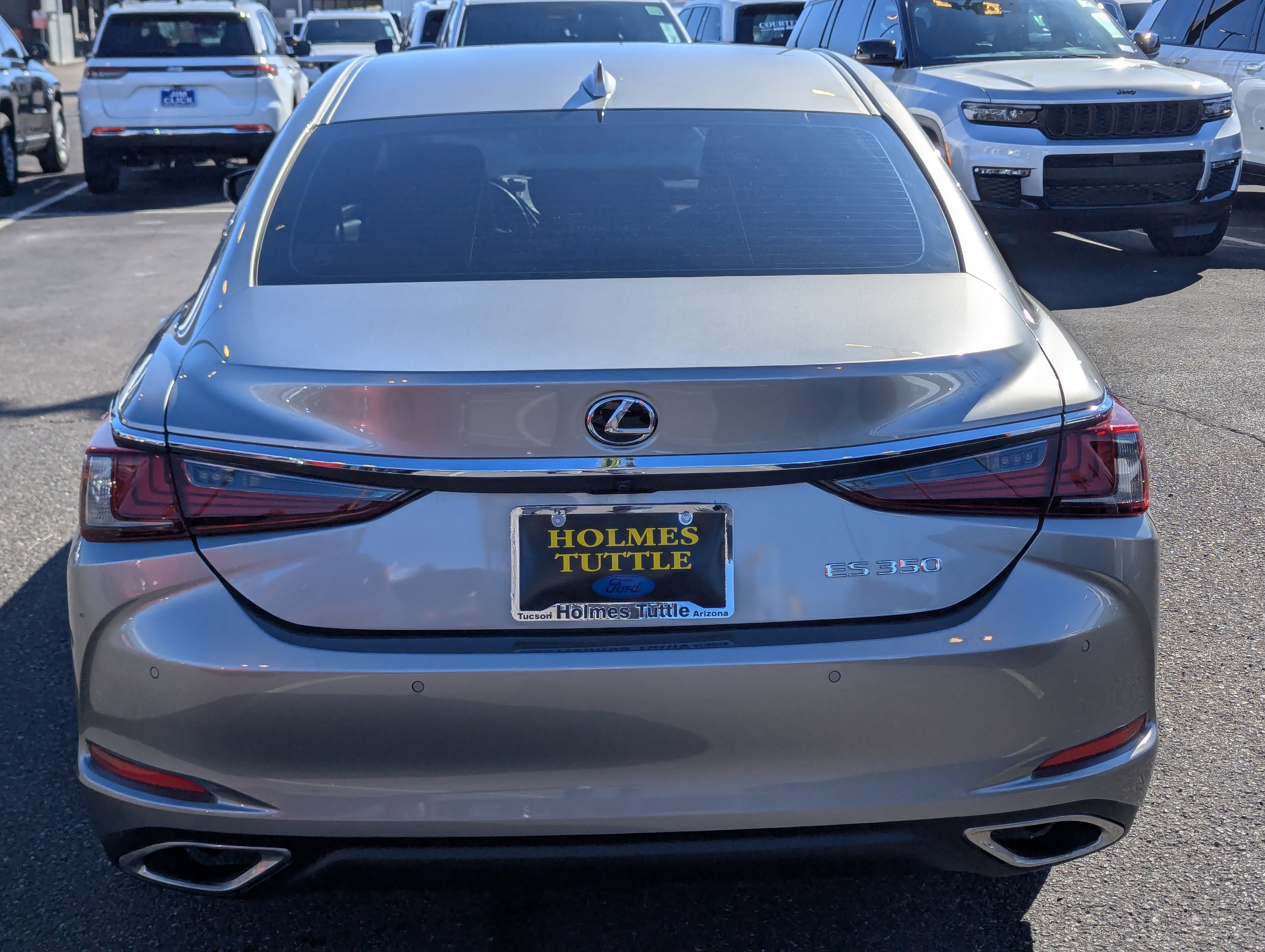 Used 2019 Lexus ES 350 image 3