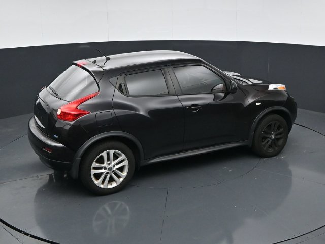 Used 2014 Nissan Juke S FWD image 34