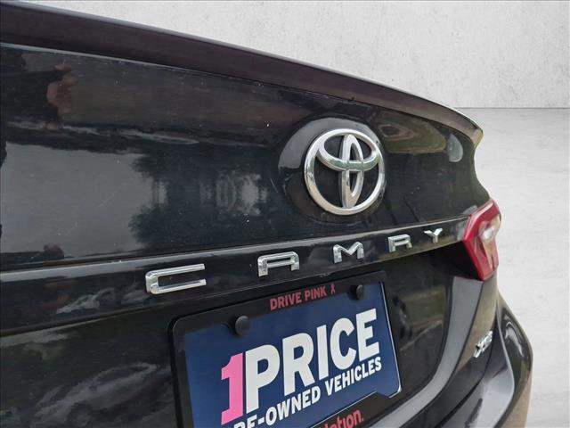 Used 2024 Toyota Camry XSE FWD image 13