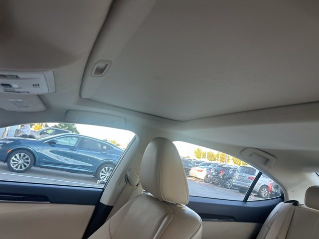 Used 2016 Lexus ES 350 w/ Luxury Package w/Wood Trim FWD image 9