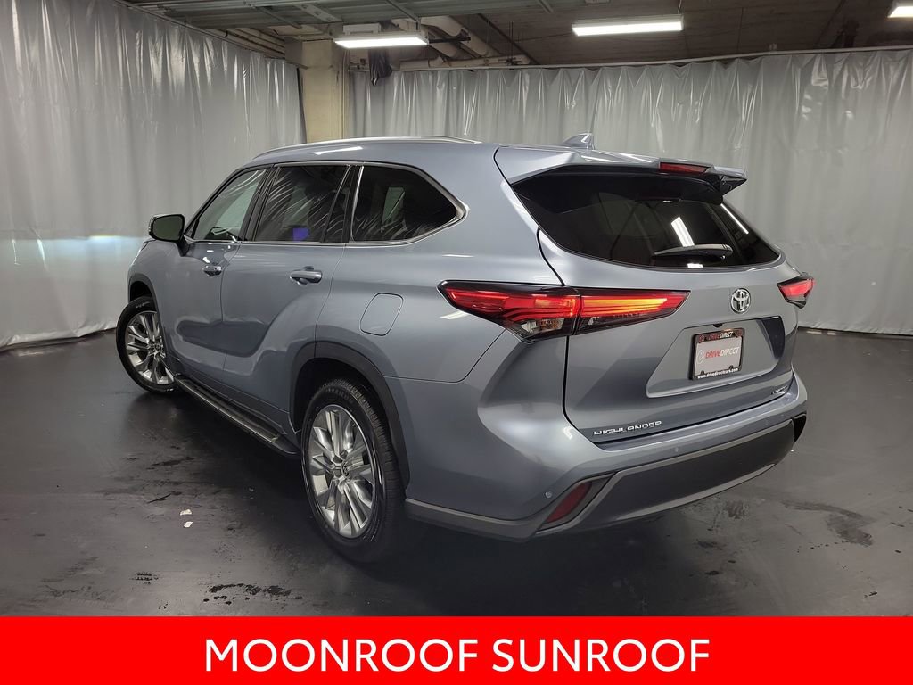 Used 2023 Toyota Highlander Limited image 6