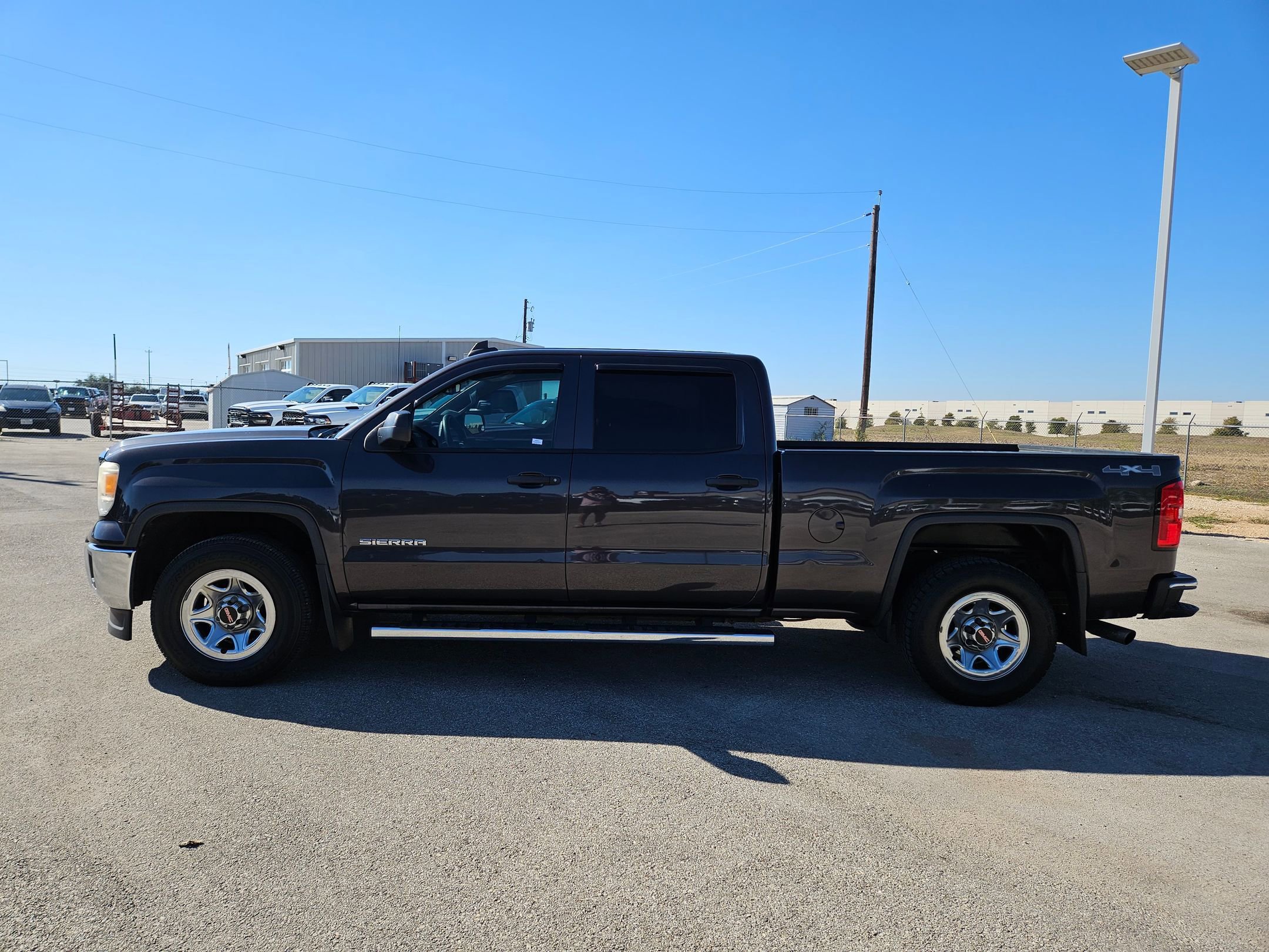 Used 2015 GMC Sierra 1500 4x4 Crew Cab image 6