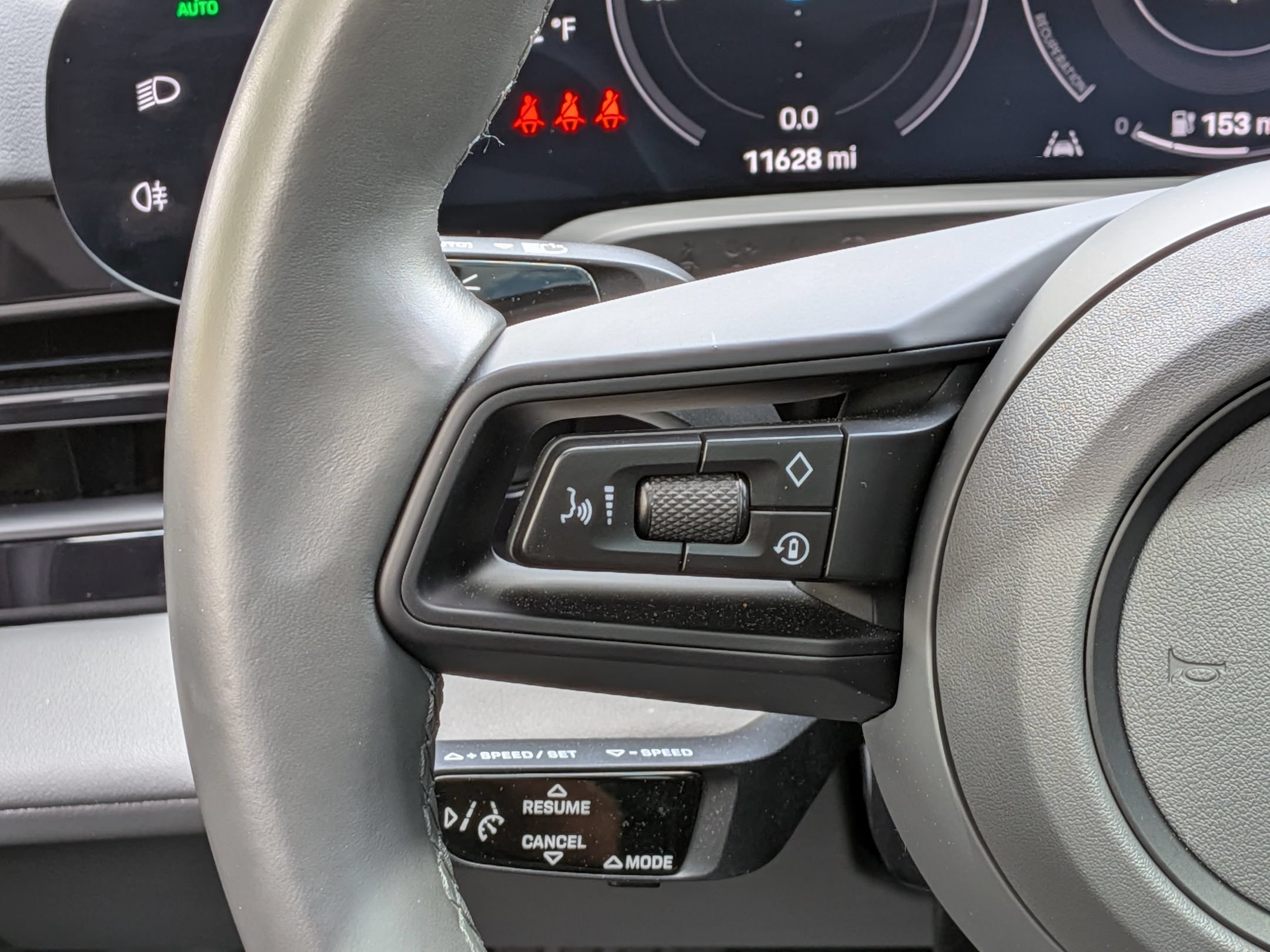 Certified 2023 Porsche Taycan RWD image 9