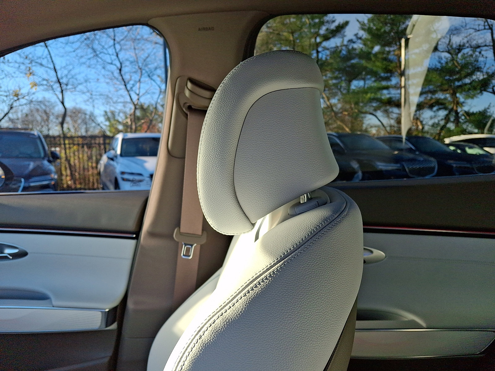 Used 2026 Genesis GV70 2.5T Advanced image 17