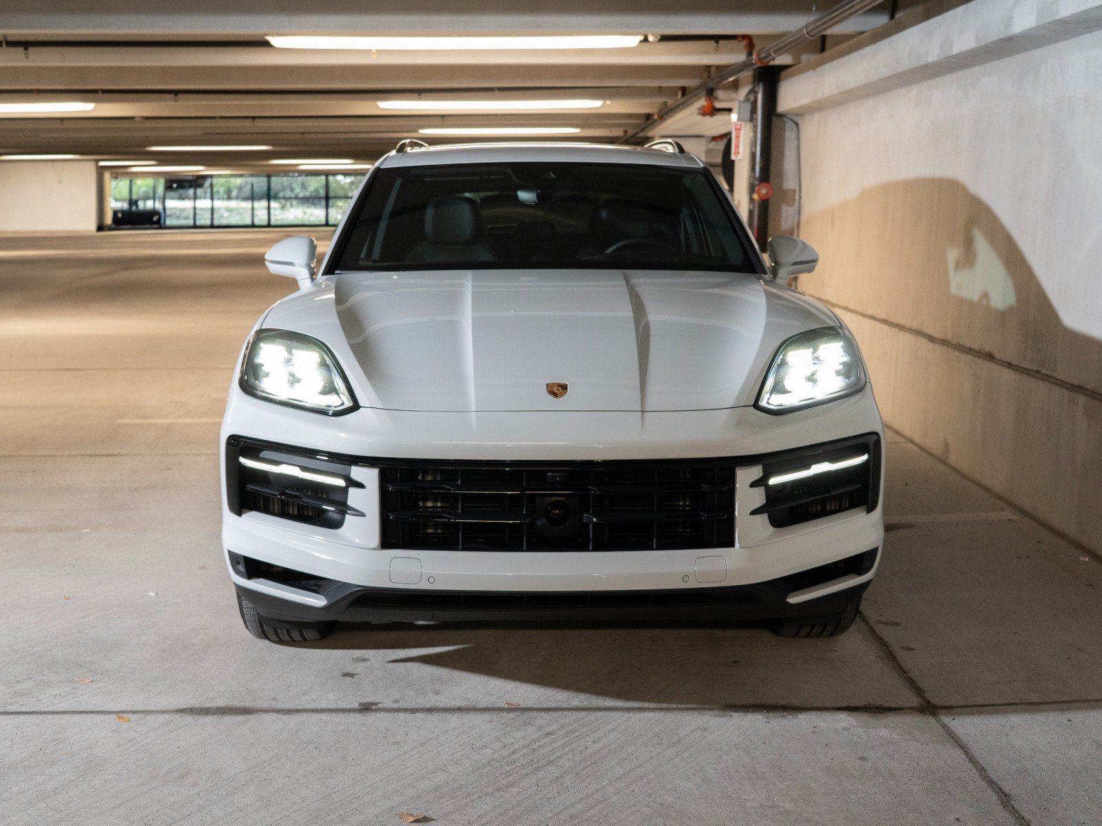 Certified 2026 Porsche Cayenne E-Hybrid AWD/4WD image 6