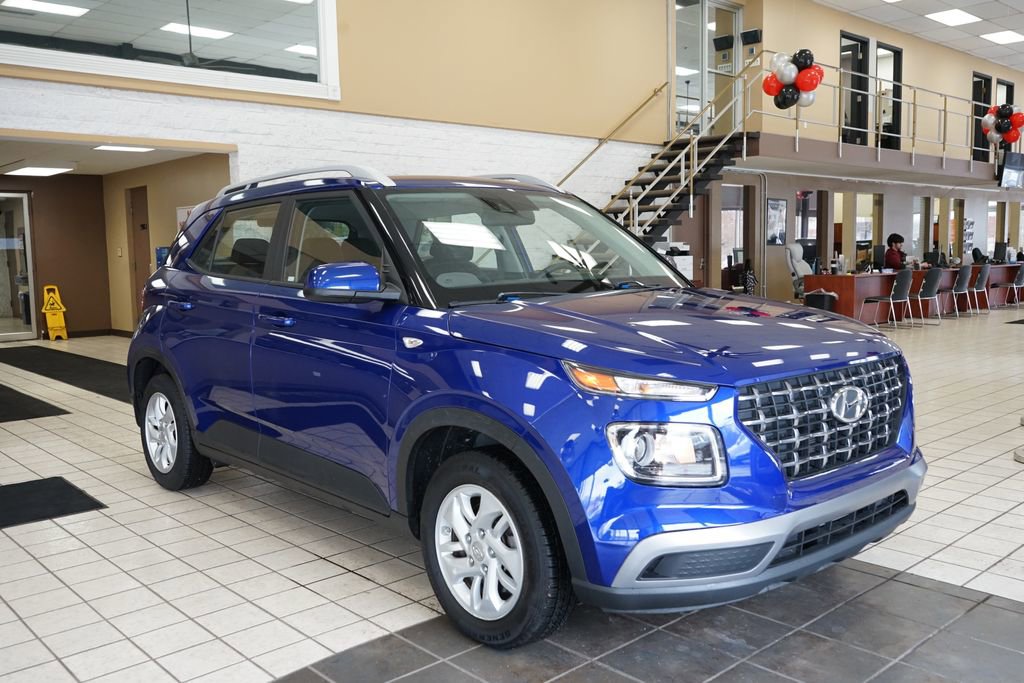 Used 2020 Hyundai Venue SEL image 17