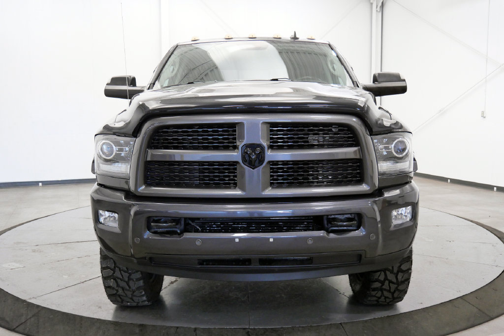 Used 2017 RAM 2500 Laramie w/ Sport Appearance Group AWD/4WD image 3