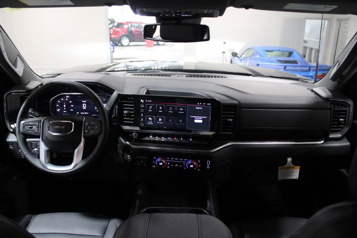 New 2026 GMC Sierra 2500 SLT w/ SLT Premium Package AWD/4WD image 3