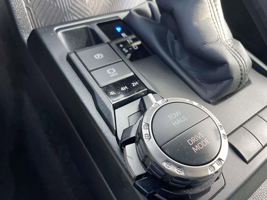 Used 2025 Toyota 4Runner SR5 image 41