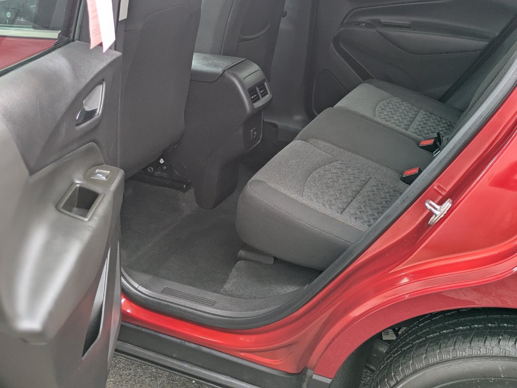Used 2024 Chevrolet Equinox LT AWD/4WD image 22