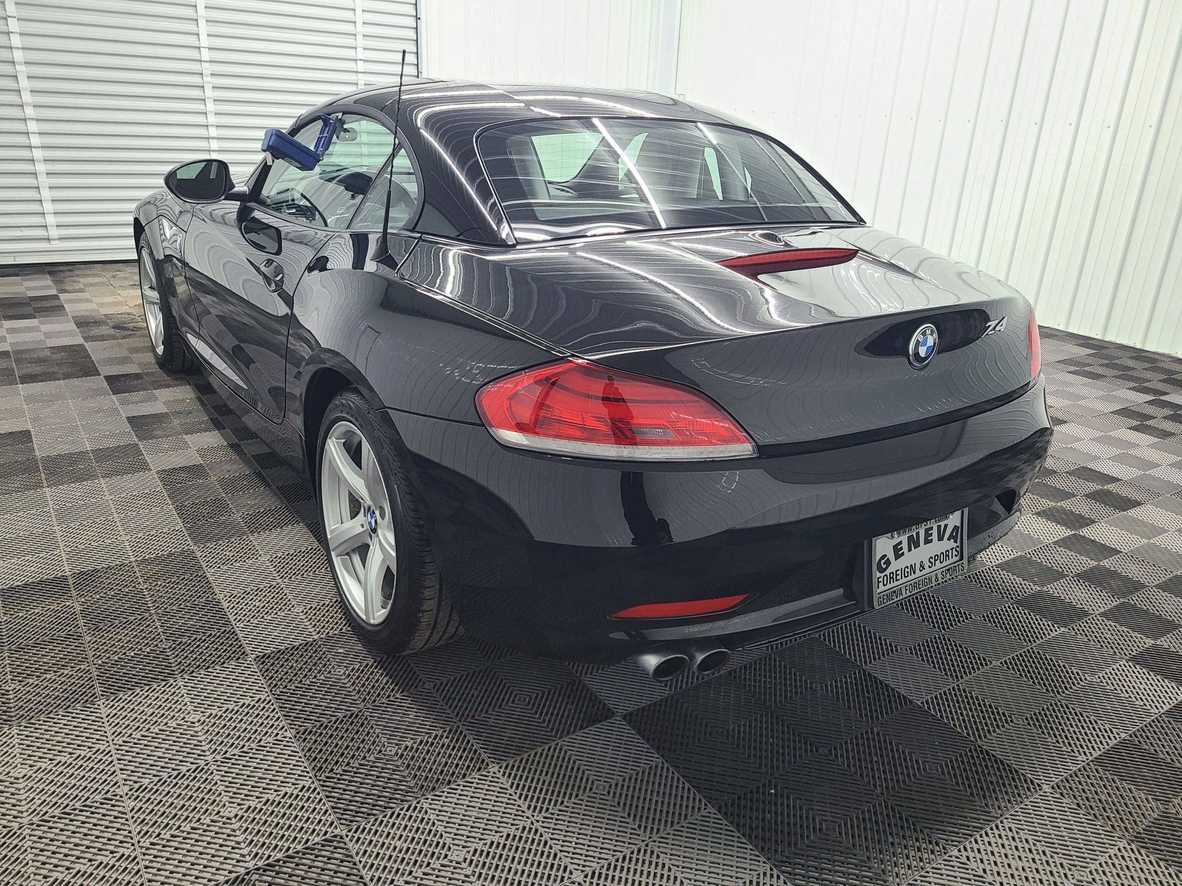 Used 2011 BMW Z4 sDrive30i RWD image 10