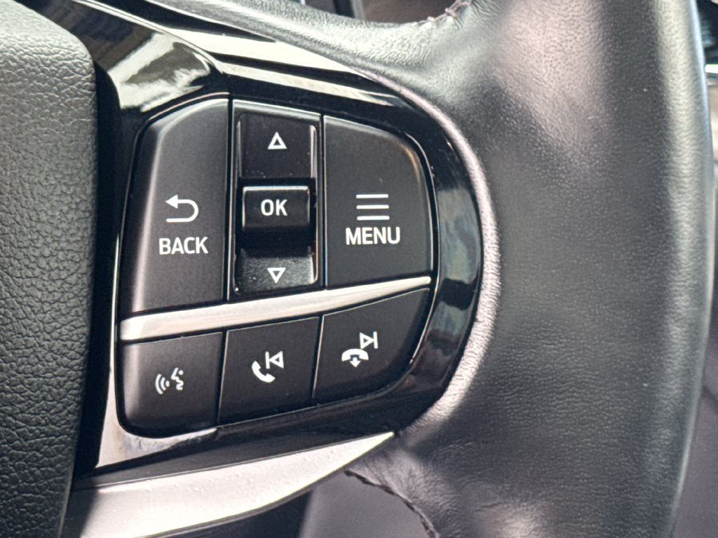 Used 2021 Ford Explorer Platinum w/ Equipment Group 601A AWD/4WD image 40
