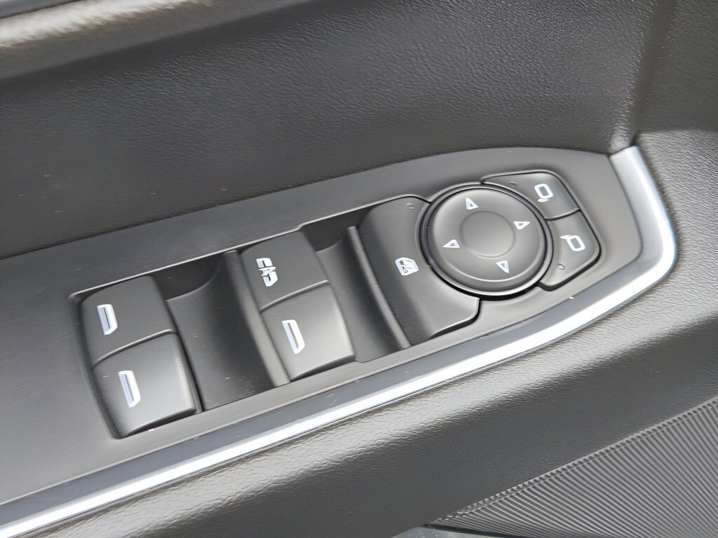 Certified 2024 Chevrolet Silverado 1500 LT AWD/4WD image 24