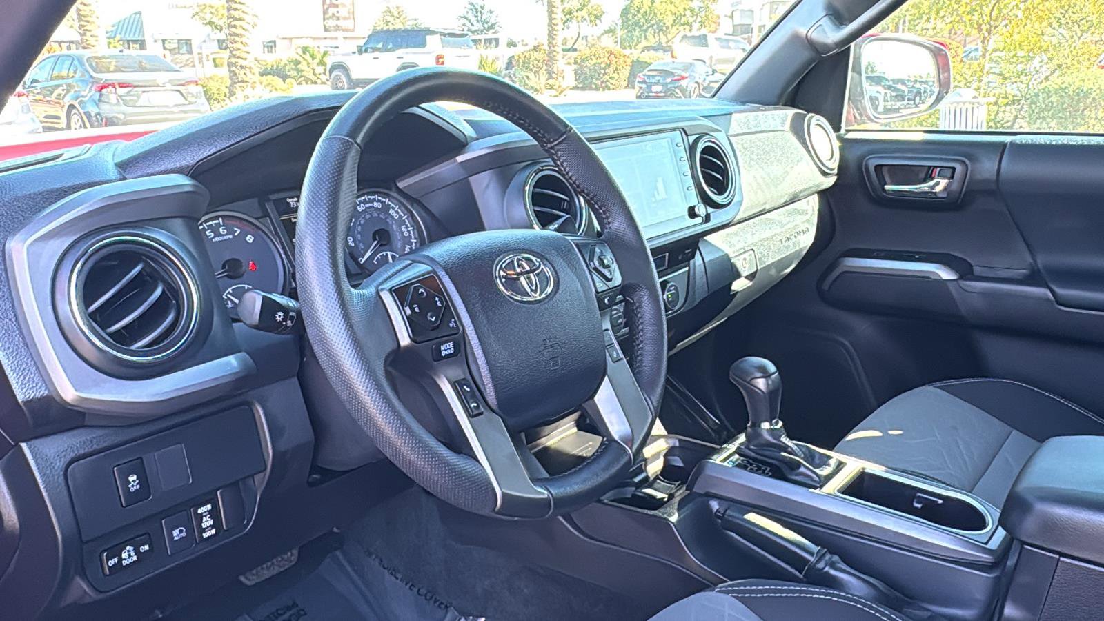 Used 2023 Toyota Tacoma TRD Sport image 22