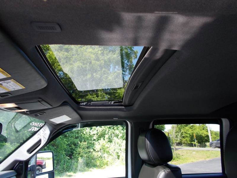 Used 2016 Ford F350 Lariat w/ Lariat Ultimate Package AWD/4WD image 29