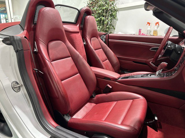 Used 2017 Porsche 718 Boxster RWD image 6