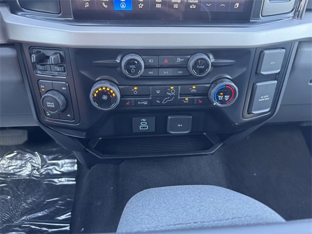 New 2026 Ford F250 XLT w/ XLT Premium Package image 20