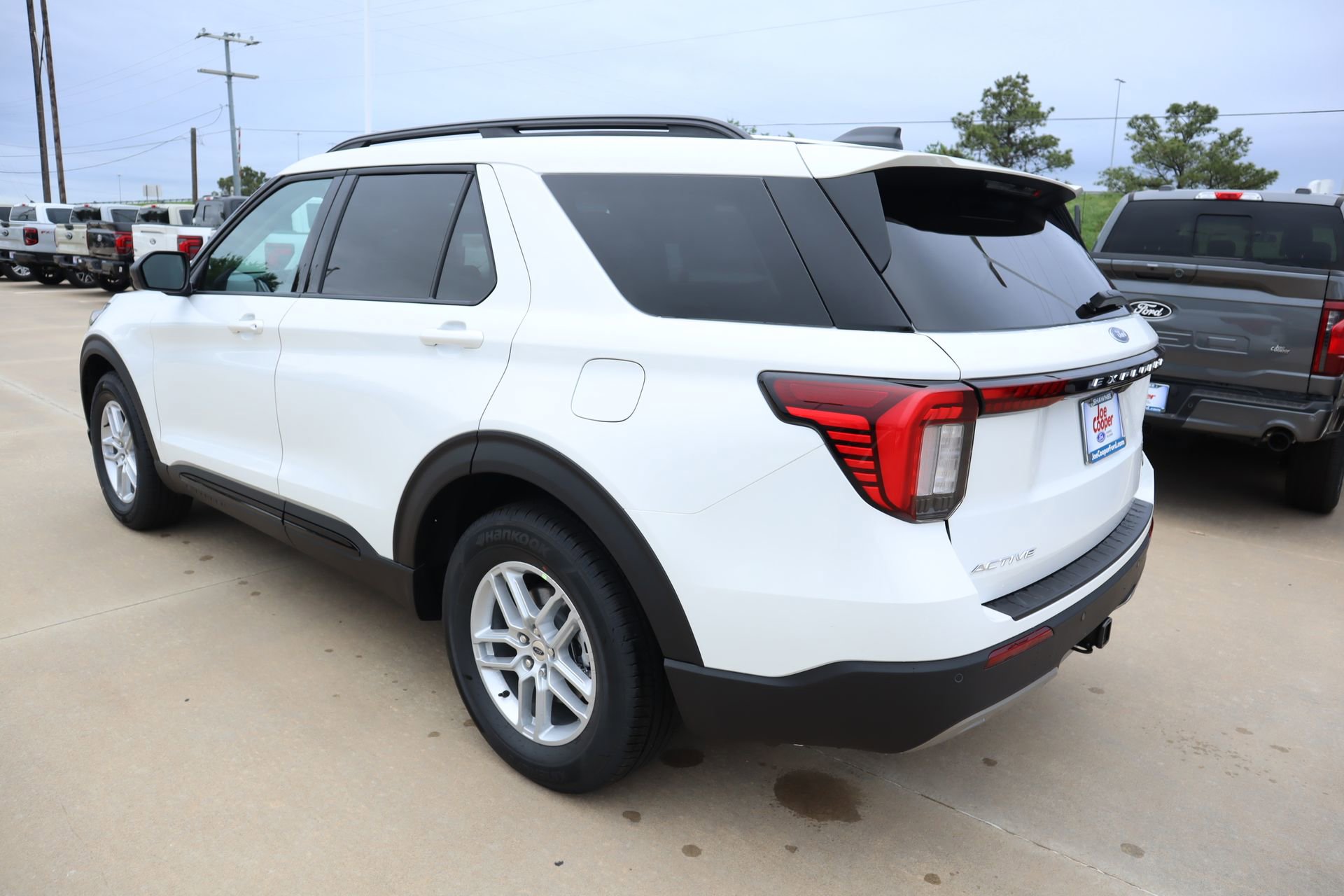 New 2026 Ford Explorer Active RWD image 24