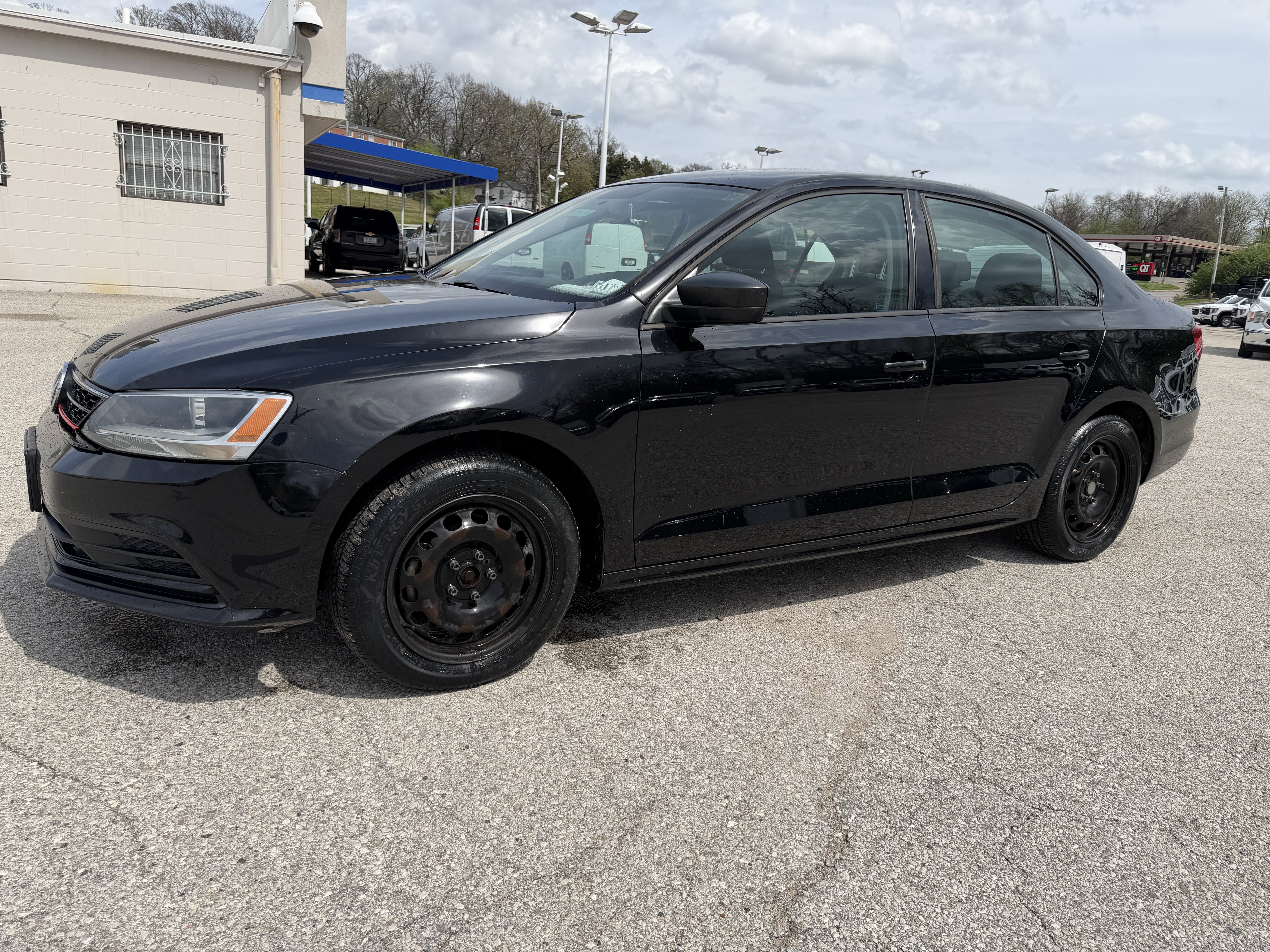 Used 2015 Volkswagen Jetta TDI S image 3
