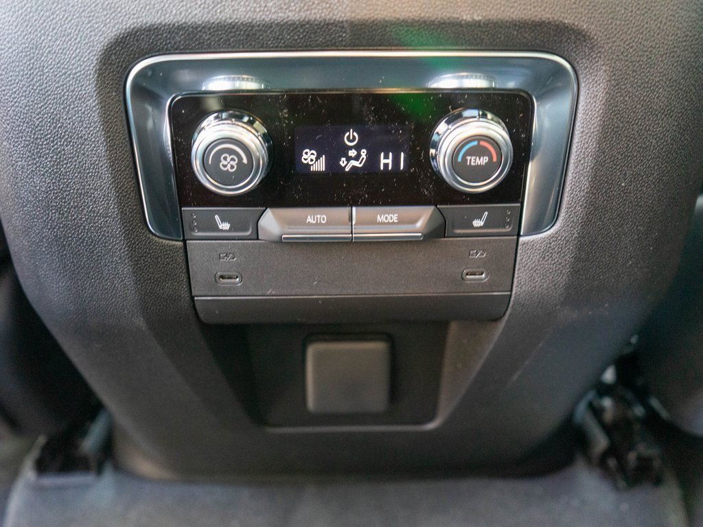 New 2026 GMC Yukon XL AT4 image 15