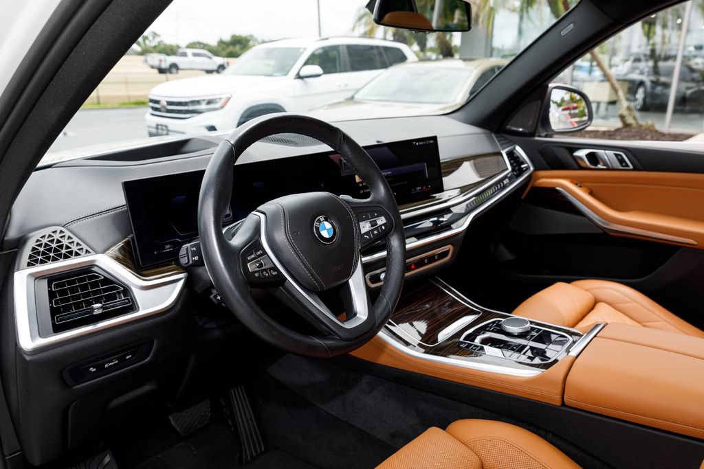 Used 2026 BMW X5 sDrive40i w/ Climate Comfort Package RWD image 8