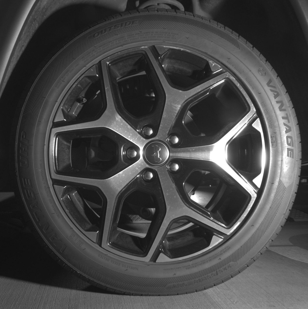 Used 2025 Jeep Compass Limited image 14