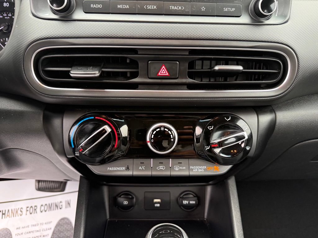 Certified 2022 Hyundai Kona SE AWD/4WD image 15