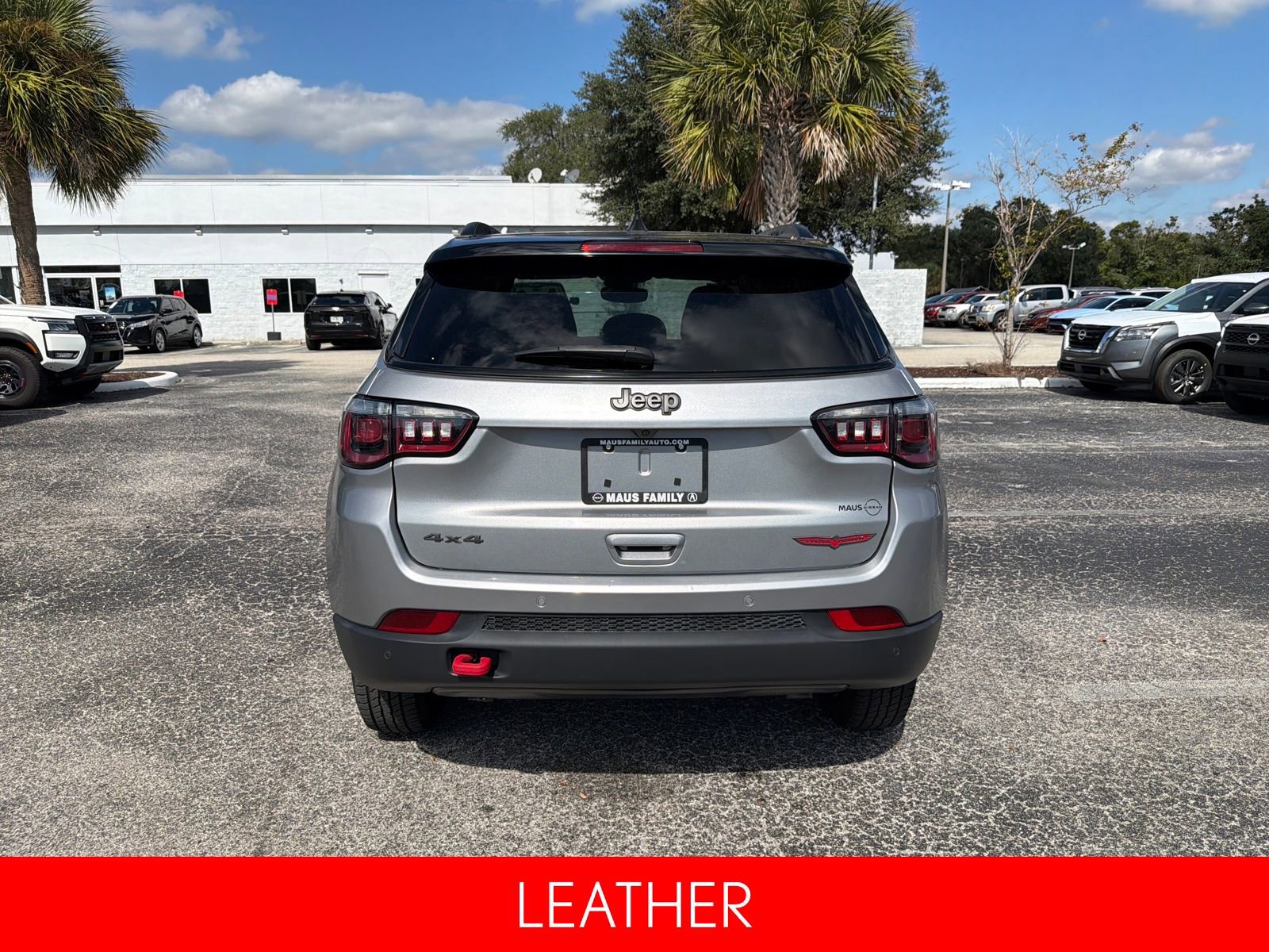 Used 2023 Jeep Compass Trailhawk image 9