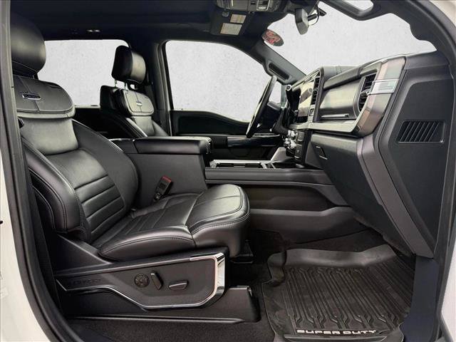 Used 2025 Ford F350 Platinum w/ Tremor Off-Road Package AWD/4WD image 22
