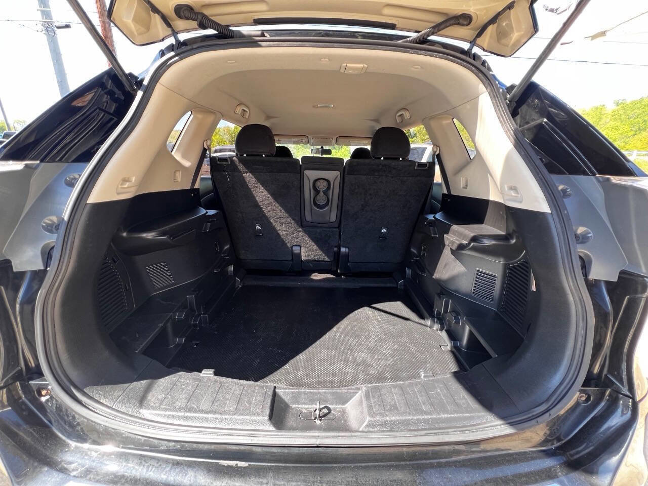 Used 2016 Nissan Rogue S image 14