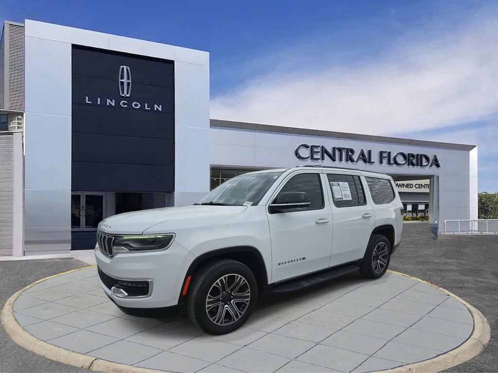 Used 2023 Jeep Wagoneer 4WD w/ Premium Group I image 12