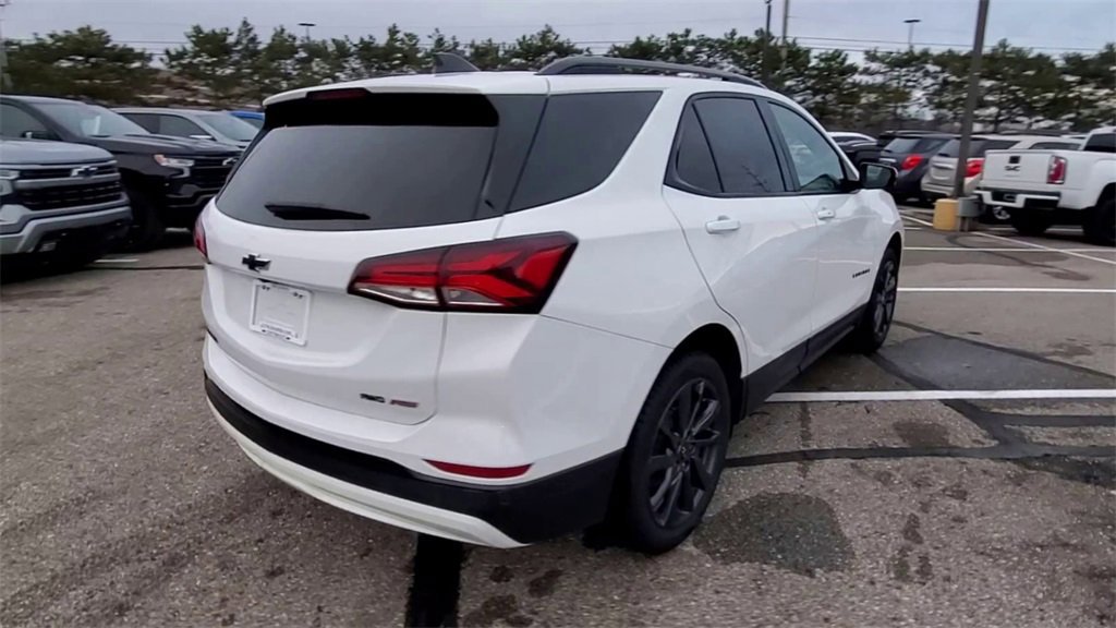 Certified 2024 Chevrolet Equinox RS w/ RS Leather Package image 8