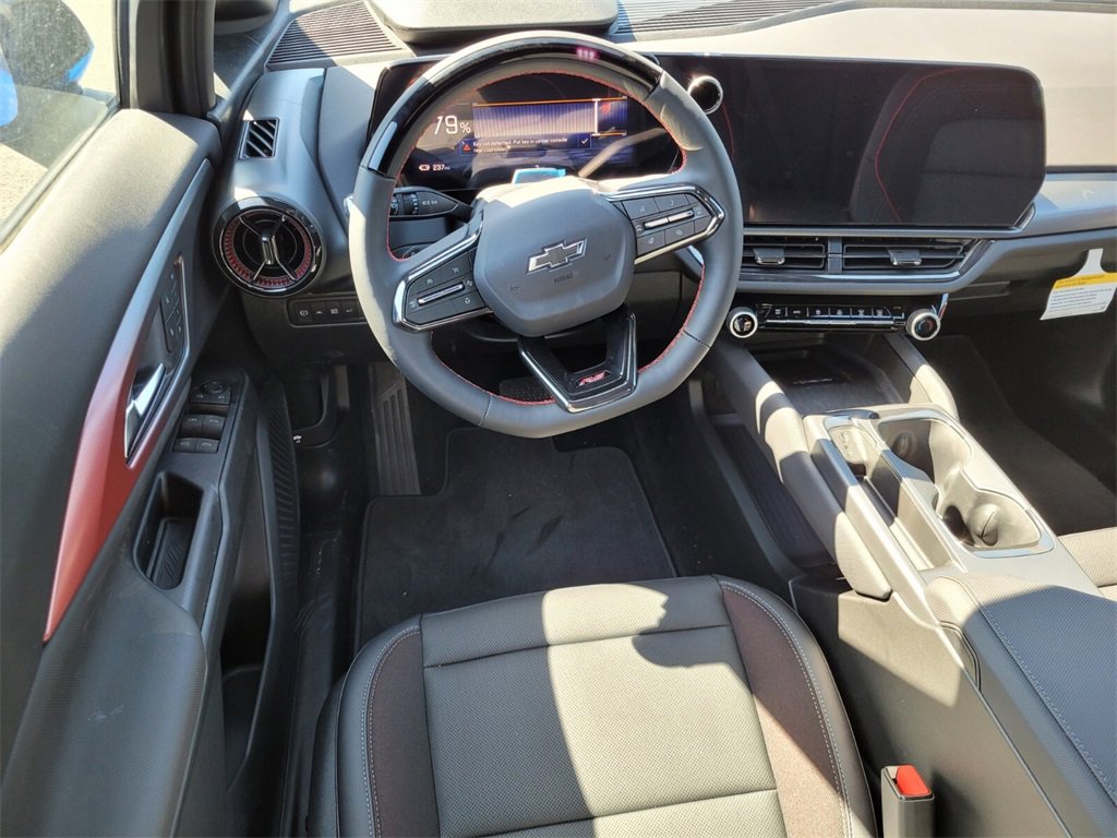 New 2025 Chevrolet Equinox EV RS image 4