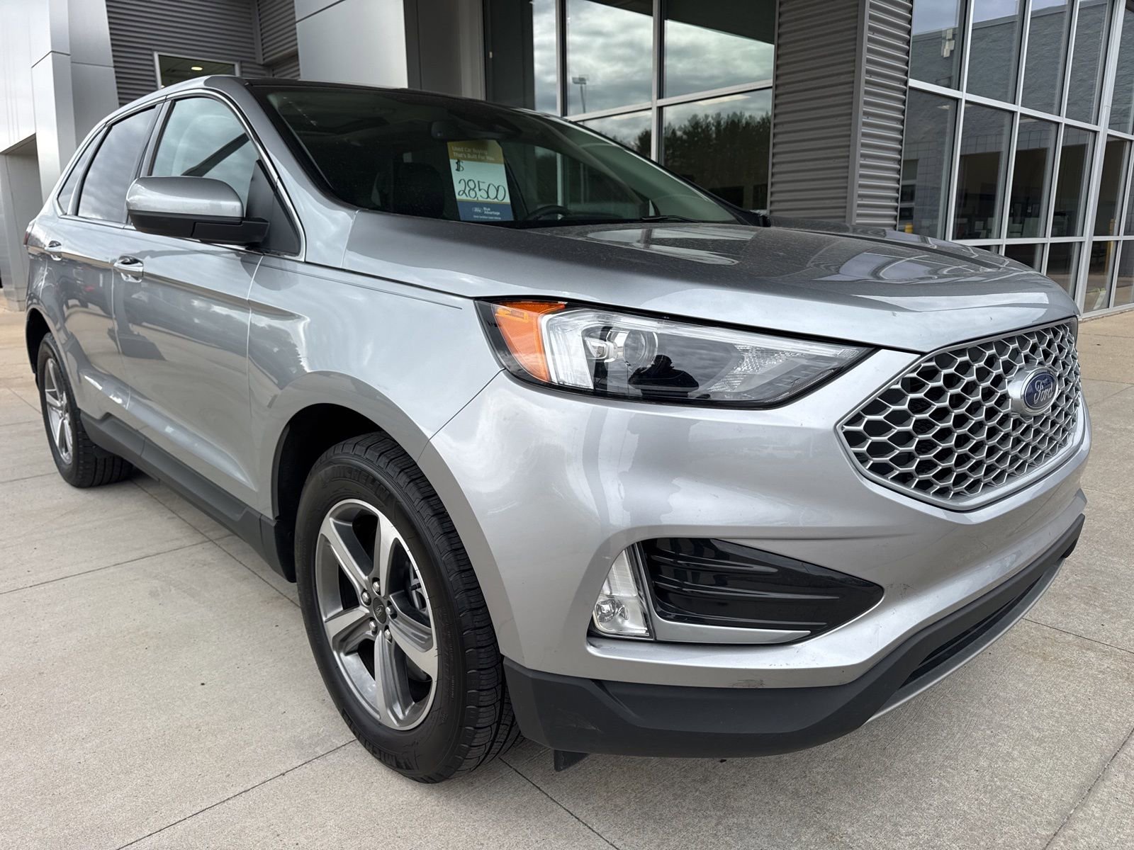 Certified 2024 Ford Edge SEL w/ Convenience Package AWD/4WD image 10