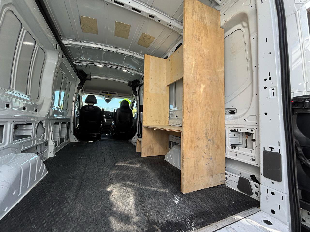 Used 2022 Ford Transit 250 Medium Roof AWD image 18