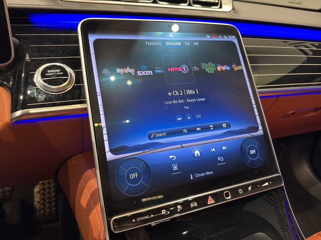 Used 2024 Mercedes-Benz S 580e 4MATIC Sedan image 21