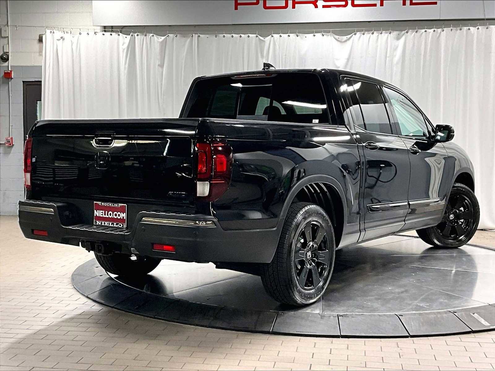 Used 2020 Honda Ridgeline Black Edition image 9
