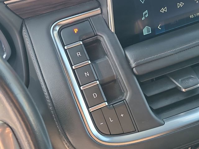 Used 2023 Chevrolet Suburban LT image 35